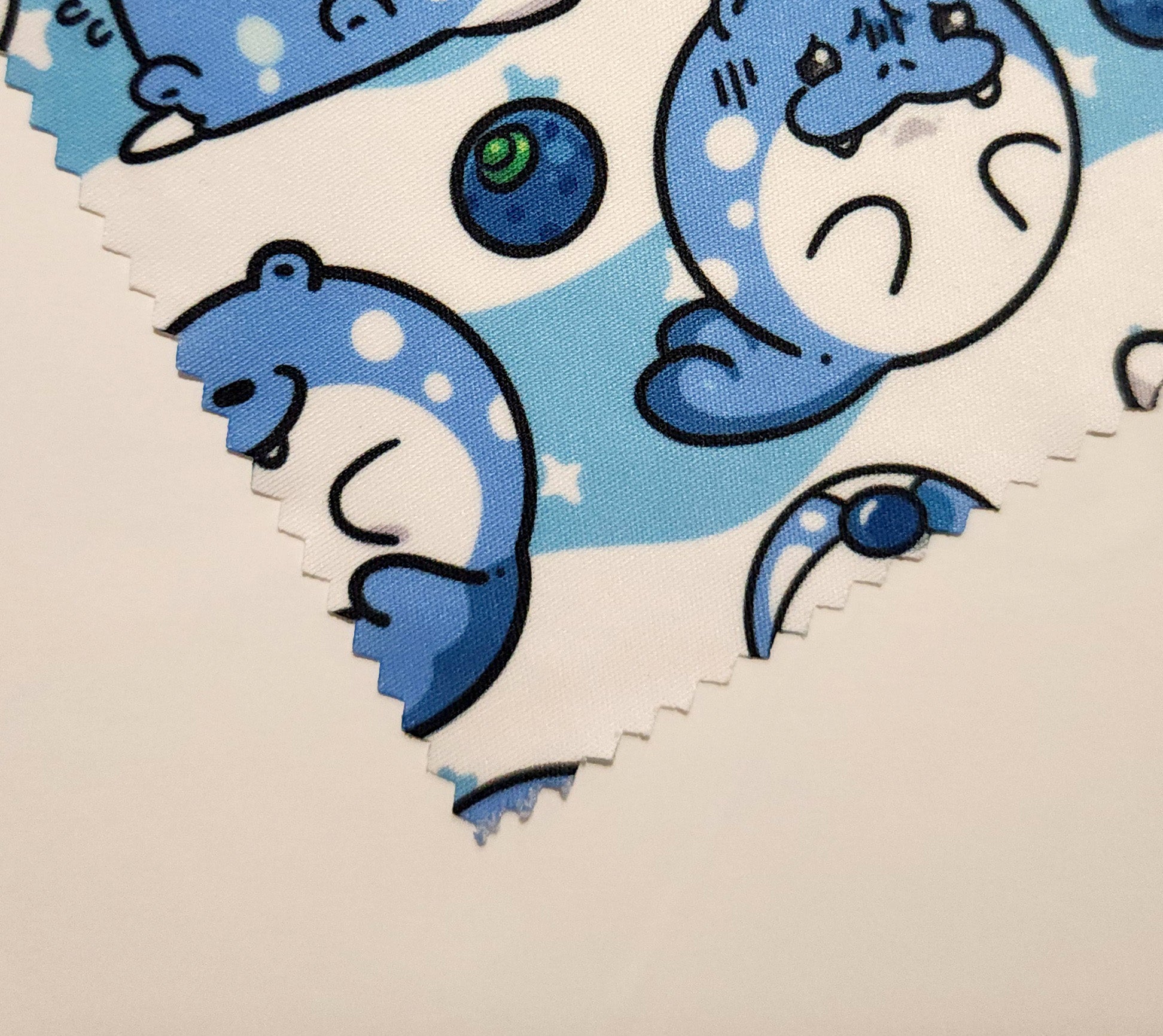 Roundest Seal Microfiber